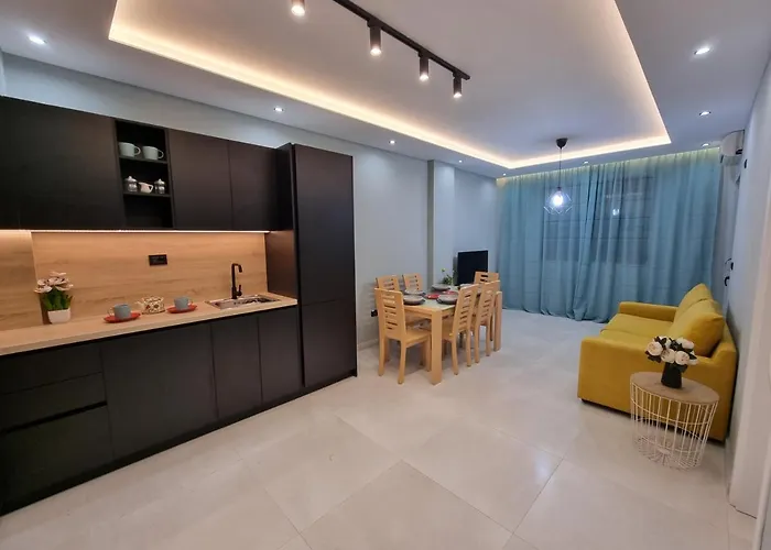 Apartment Near The Sea